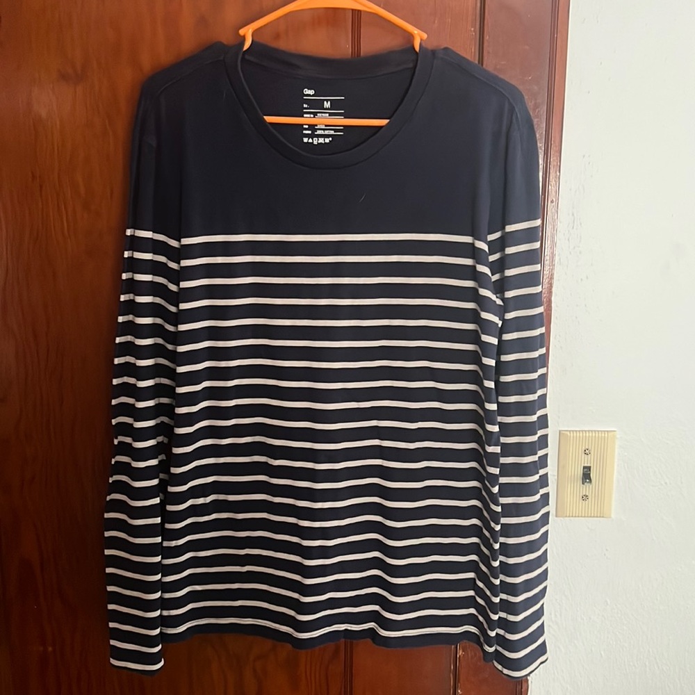 GAP - Men’s M Long Sleeve Shirt - Good Condition